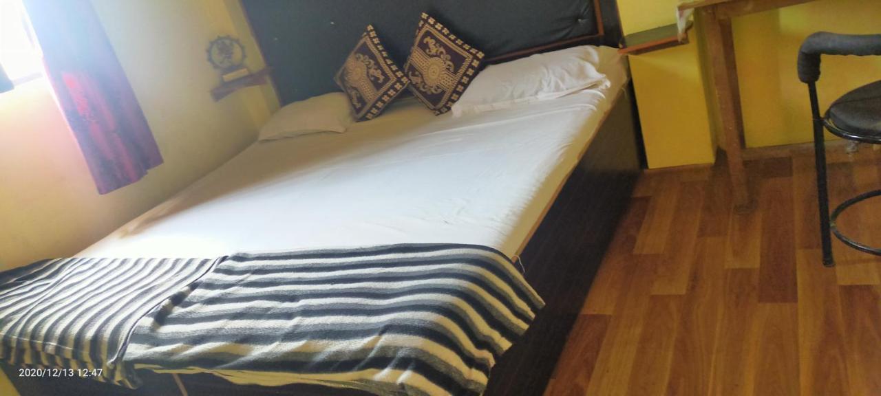 ורנאסי Maa Vaishno Guest House מראה חיצוני תמונה