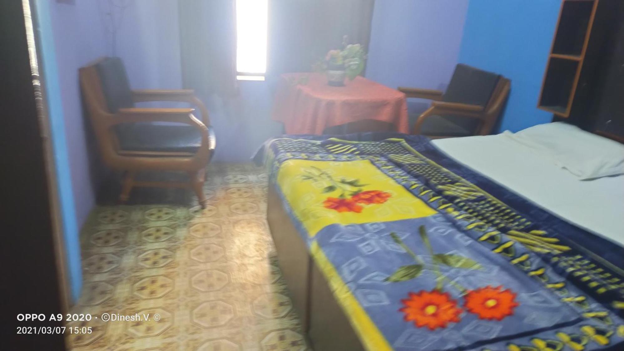 ורנאסי Maa Vaishno Guest House מראה חיצוני תמונה