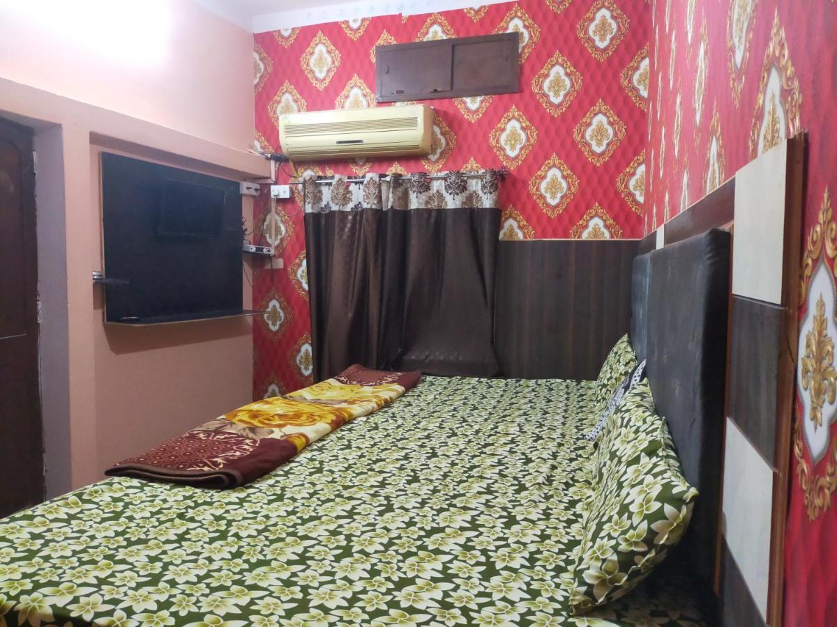 ורנאסי Maa Vaishno Guest House מראה חיצוני תמונה