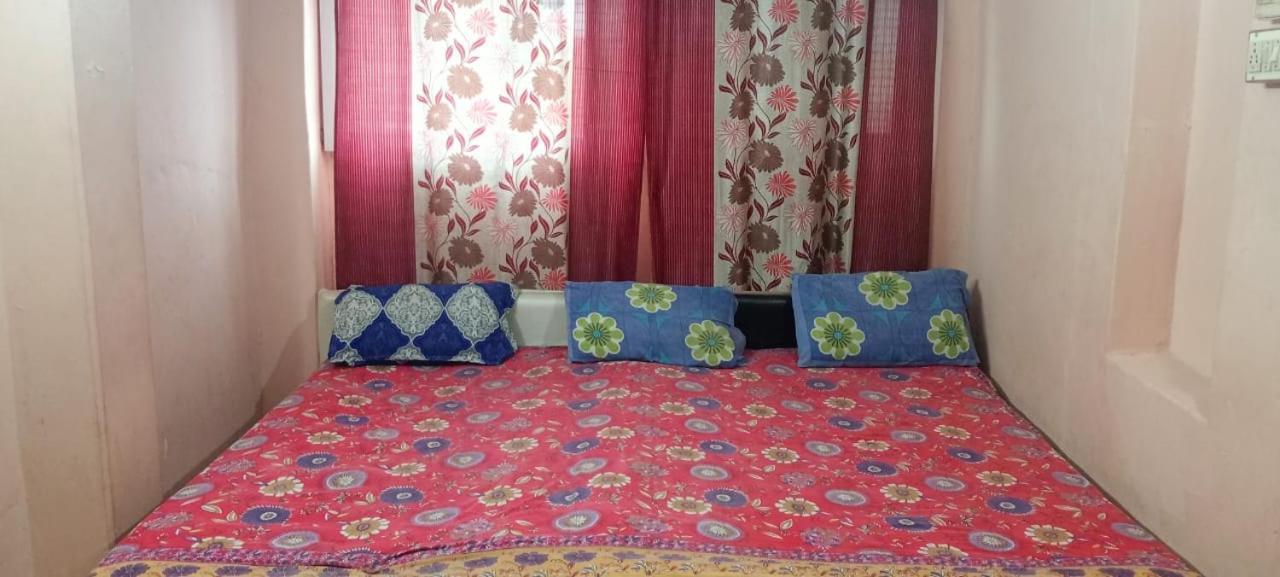 ורנאסי Maa Vaishno Guest House מראה חיצוני תמונה